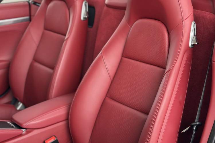 Used Porsche 718 2020 Boxster 2.0T Interior 3