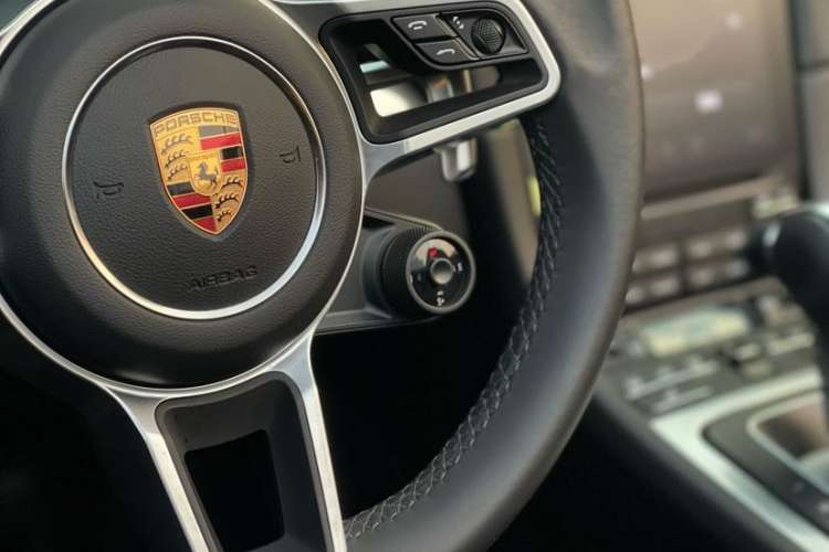Used Porsche 718 2020 Boxster 2.0T Interior 4