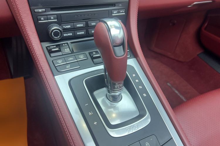 Used Porsche 718 2020 Boxster 2.0T Interior 5