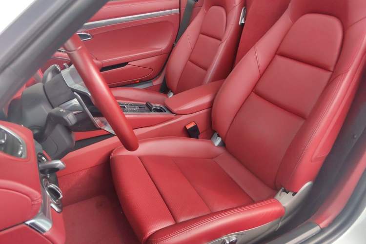 Used Porsche 718 2020 Boxster 2.0T Left Front Seat