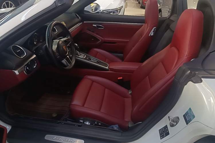 Used Porsche 718 2020 Boxster 2.0T Left Front Seat