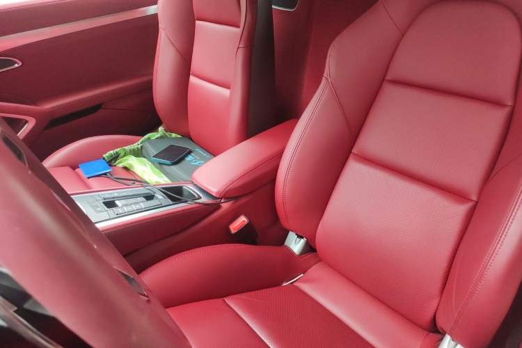 Used Porsche 718 2020 Boxster 2.0T Left Front Seat