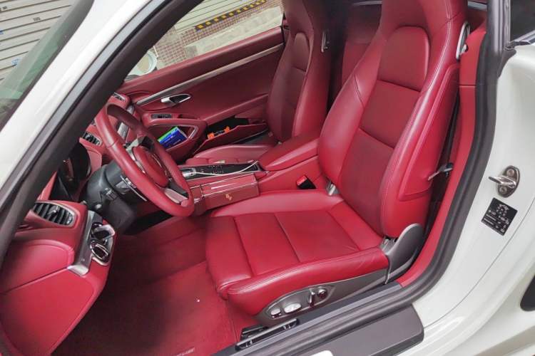 Used Porsche 718 2020 Cayman 2.0T Left Front Seat