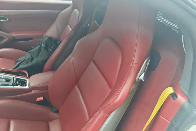 Used Porsche 718 2020 Boxster 2.0T Left Rear Seat