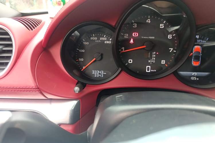 Used Porsche 718 2020 Boxster 2.0T Odometer Close Up