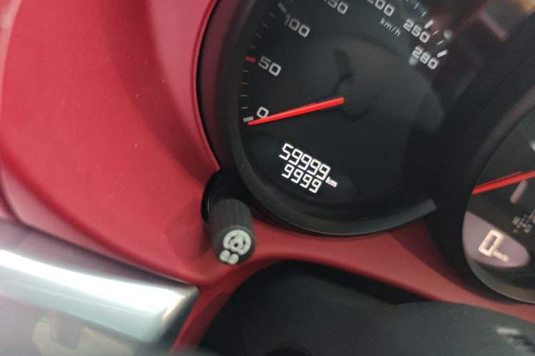 Used Porsche 718 2020 Boxster 2.0T Odometer Close Up