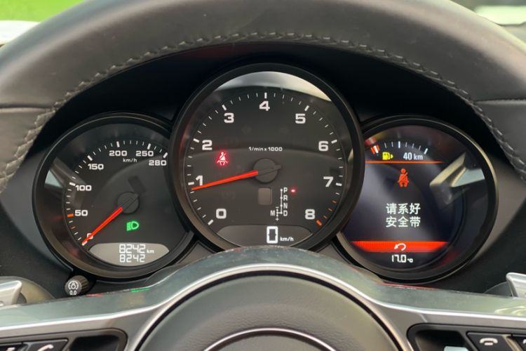 Used Porsche 718 2020 Boxster 2.0T Odometer Close Up