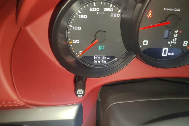 Used Porsche 718 2020 Boxster 2.0T Odometer Close Up