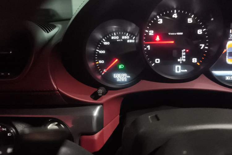 Used Porsche 718 2020 Boxster 2.0T Odometer Close Up