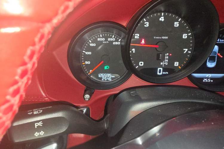 Used Porsche 718 2020 Boxster 2.0T Odometer Close Up
