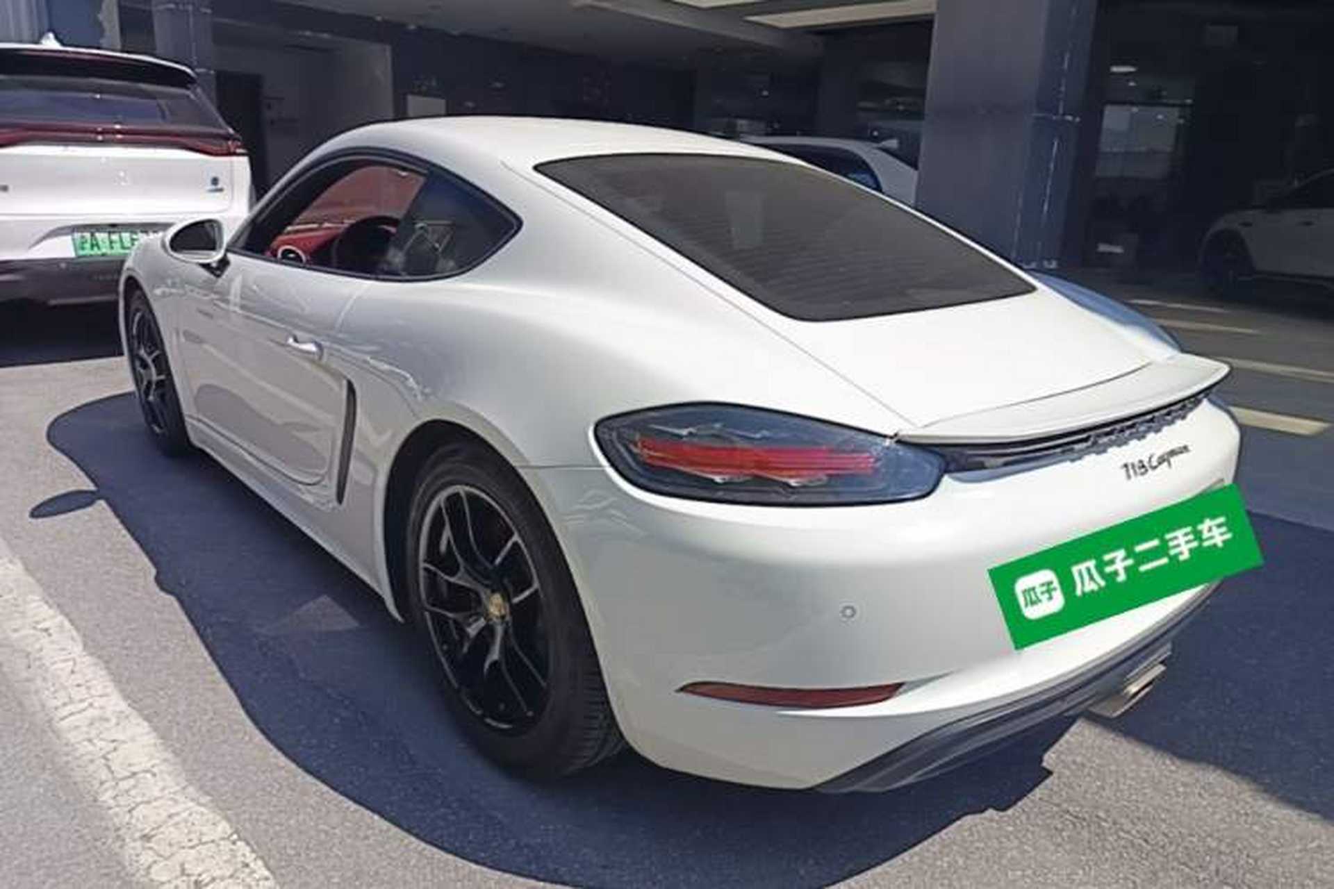 Used Porsche 718 2020 Cayman 2.0T Rear Left 45 Deg