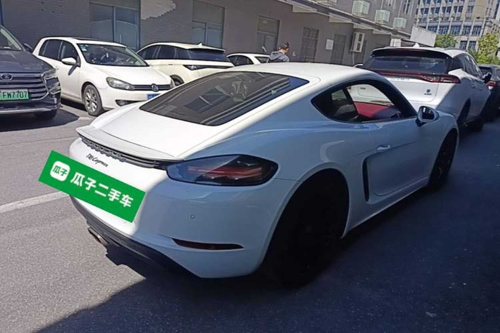 Used Porsche 718 2020 Cayman 2.0T Rear Right 45 Deg