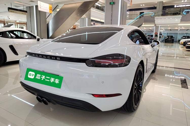 Used Porsche 718 2020 Cayman 2.0T Rear Right 45 Deg