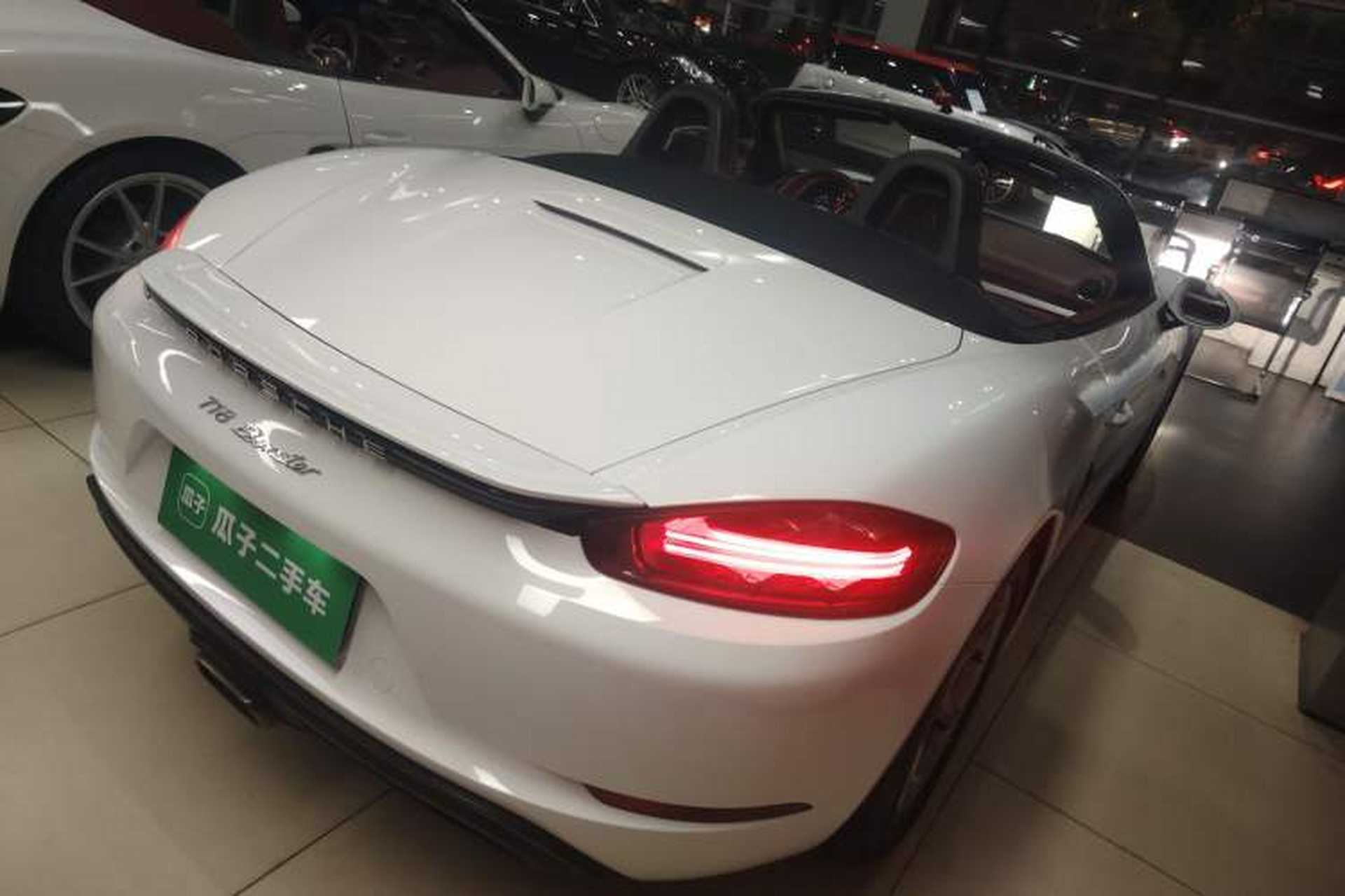 Used Porsche 718 2020 Boxster 2.0T Rear Right 45 Deg