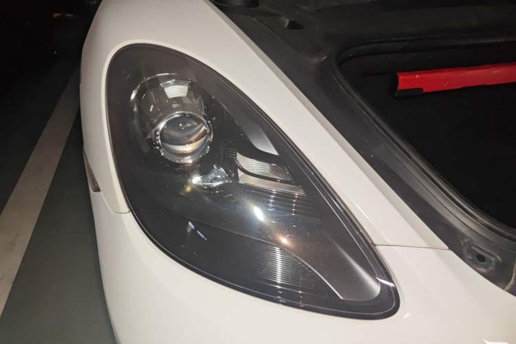 Used Porsche 718 2020 Cayman 2.0T Right Front Headlight
