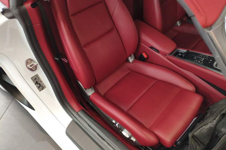 Used Porsche 718 2020 Boxster 2.0T Right Front Seat