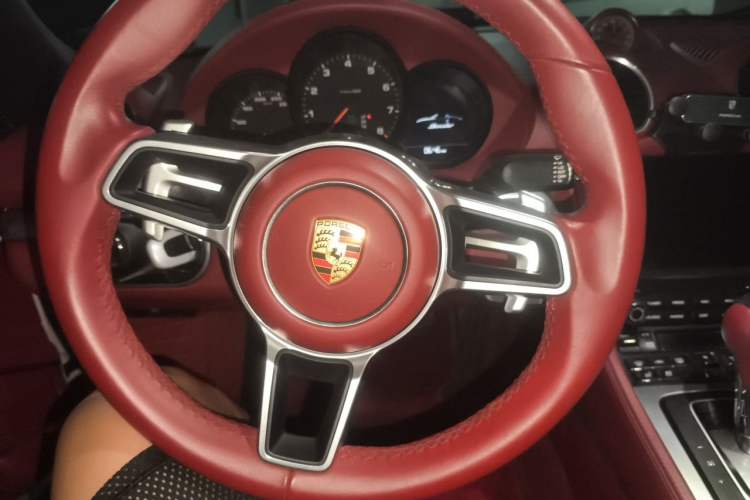 Used Porsche 718 2020 Boxster 2.0T Steering Wheel