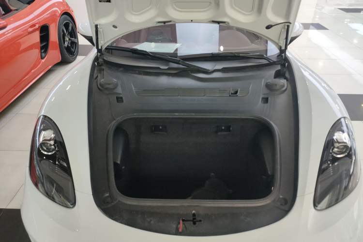 Used Porsche 718 2020 Boxster 2.0T Trunk