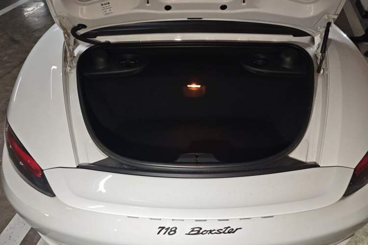 Used Porsche 718 2020 Boxster 2.0T Trunk