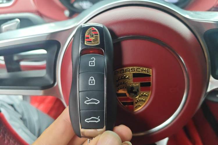 Used Porsche 718 2020 Boxster 2.0T Vehicle Key
