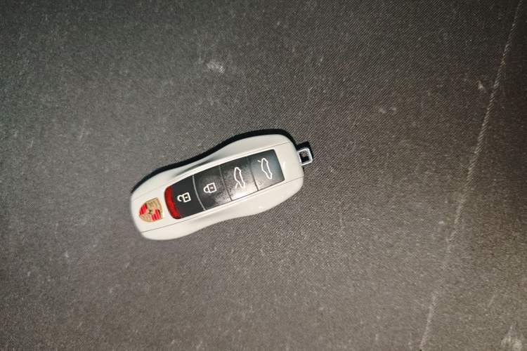 Used Porsche 718 2020 Boxster 2.0T Vehicle Key
