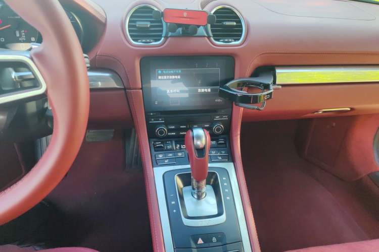 Used Porsche 718 2020 Cayman 2.0T Audio And AC Panel