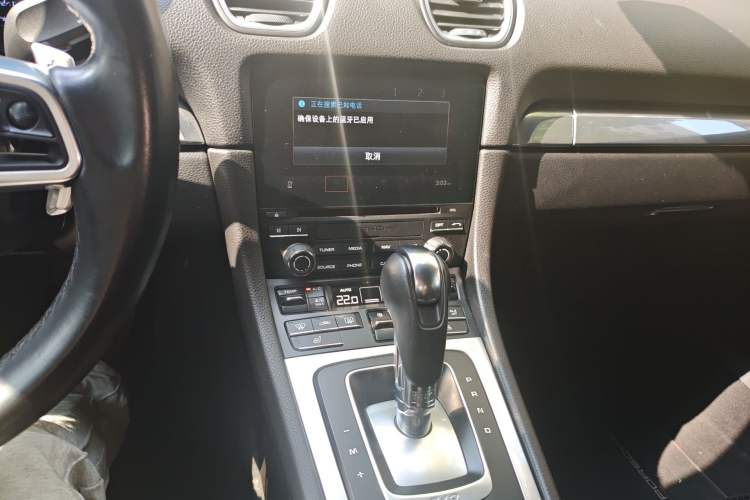 Used Porsche 718 2020 Cayman 2.0T Audio And AC Panel