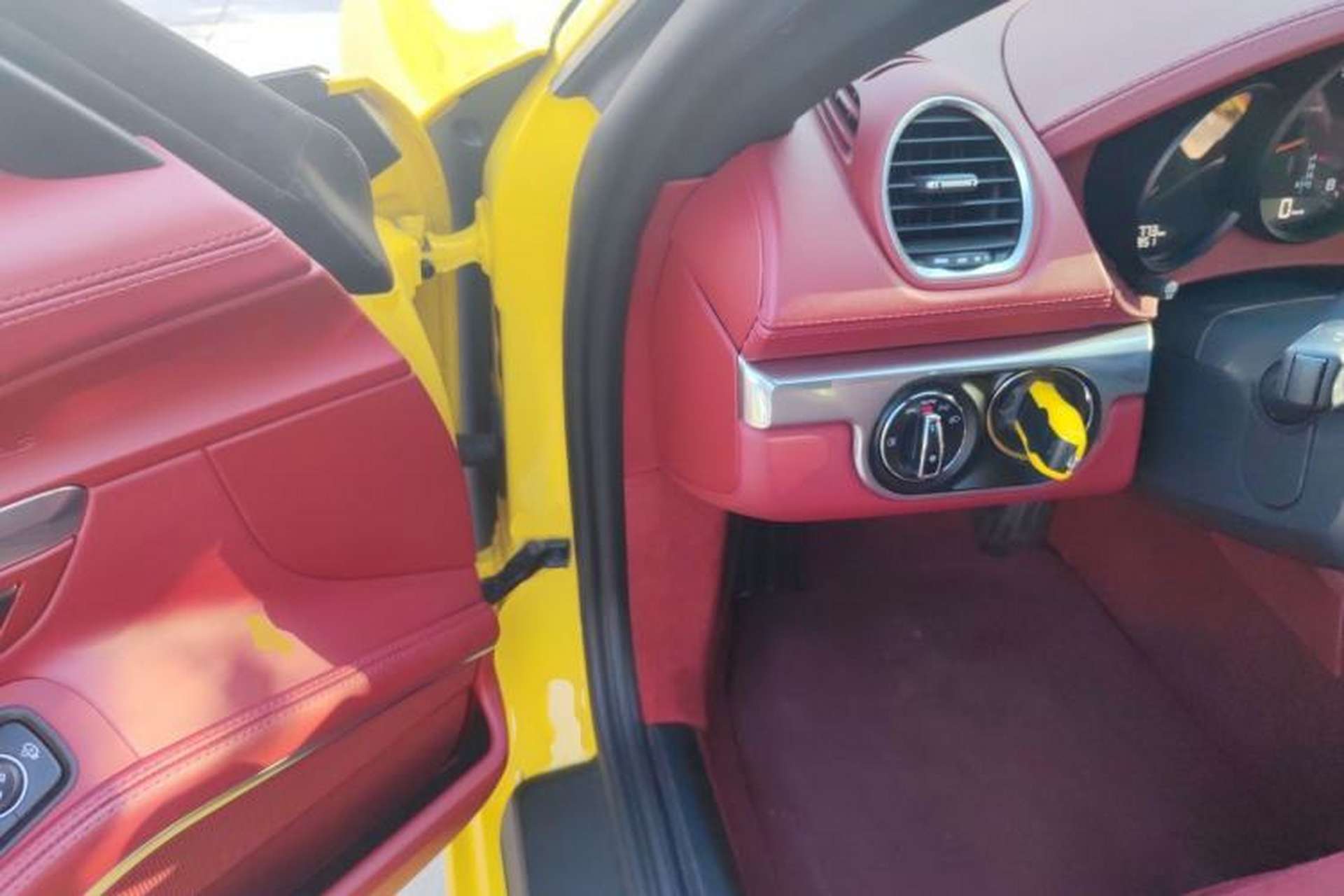 Used Porsche 718 2020 Cayman 2.0T Driver Seat