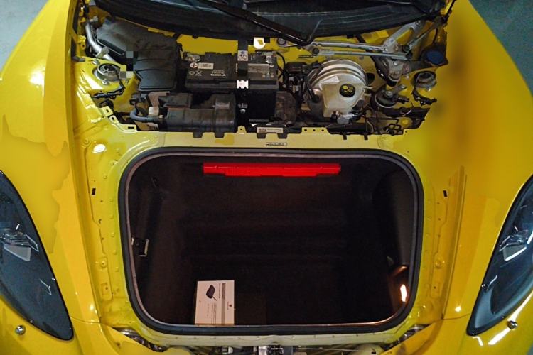 Used Porsche 718 2020 Boxster 2.0T Engine Bay
