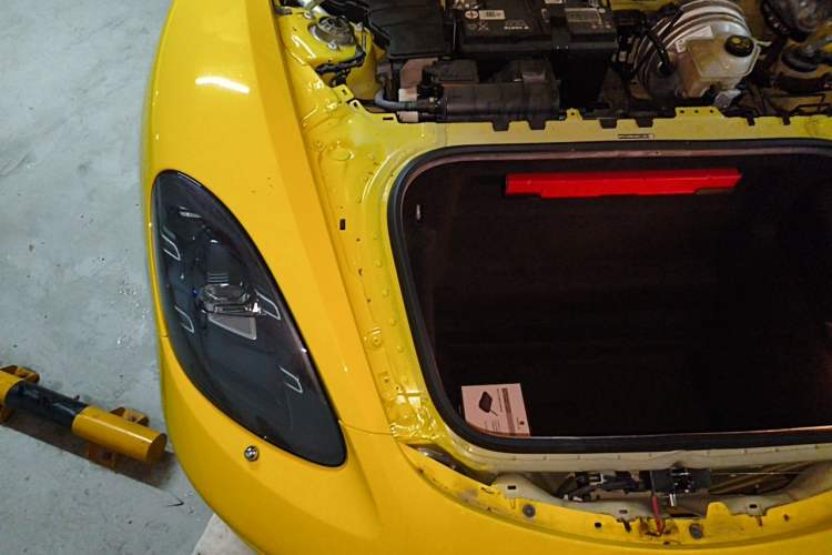 Used Porsche 718 2020 Boxster 2.0T Engine Bay Right