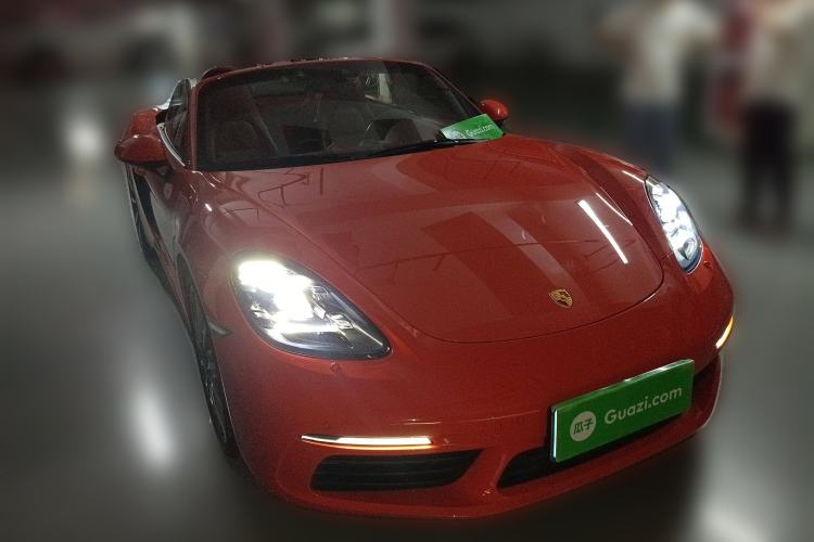 Used Porsche 718 2020 Boxster 2.0T Front Right 45 Deg