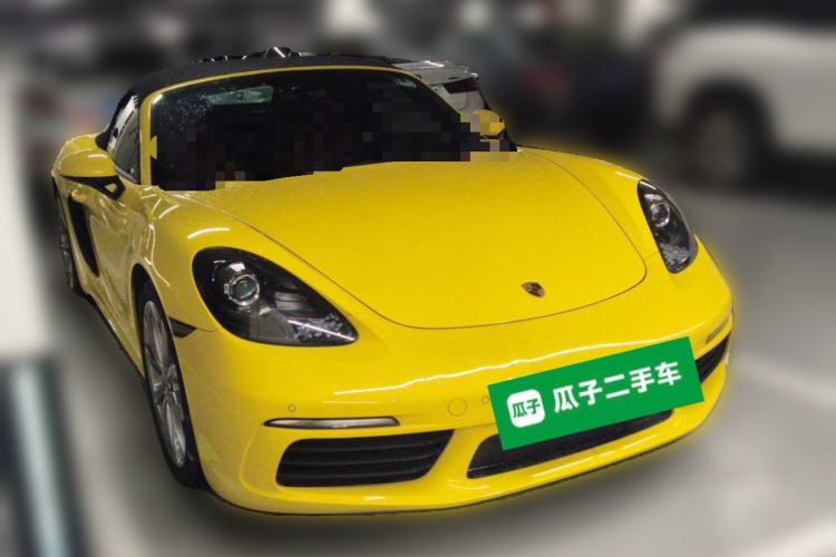 Used Porsche 718 2020 Boxster 2.0T Front Right 45 Deg