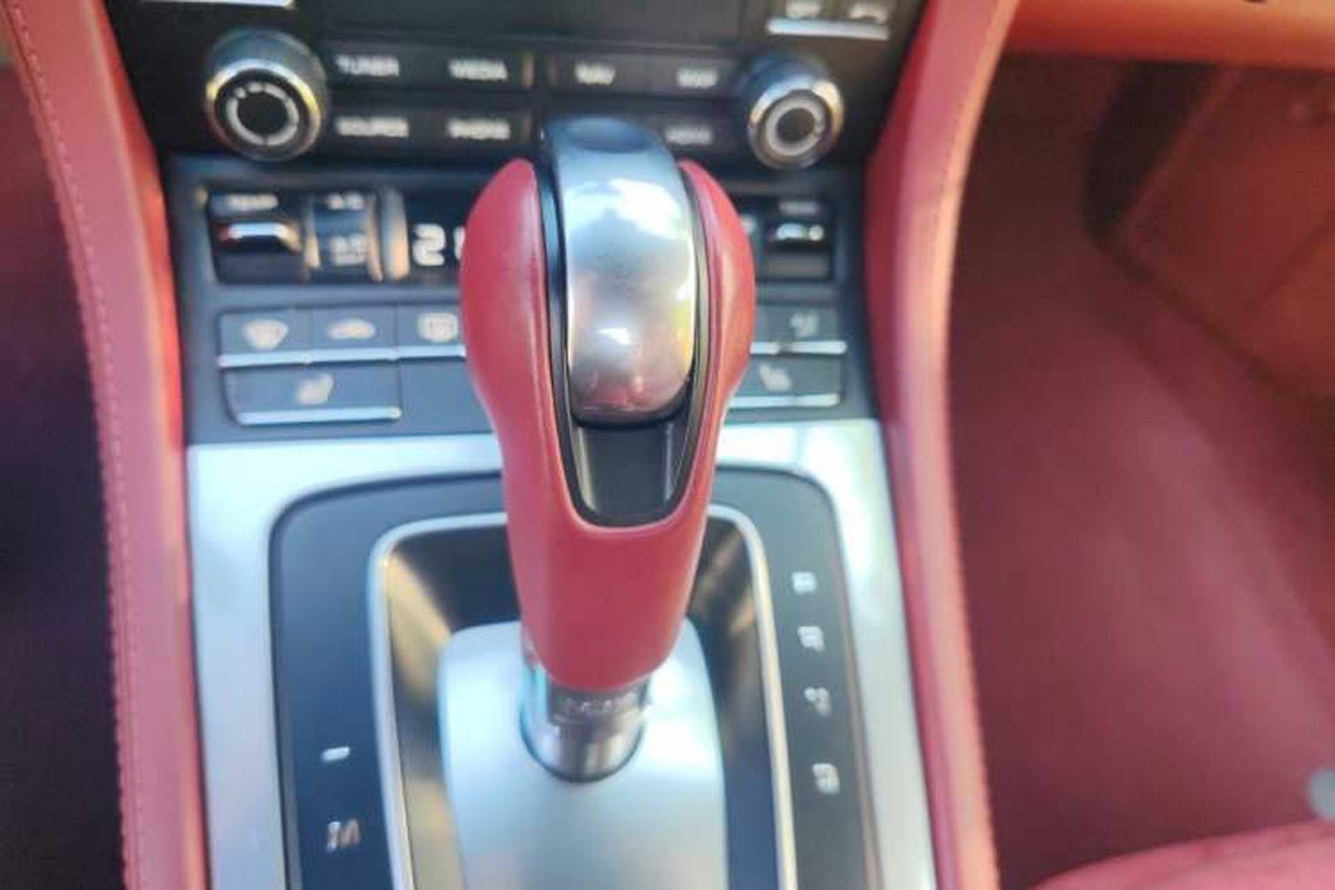 Used Porsche 718 2020 Cayman 2.0T Gear Lever