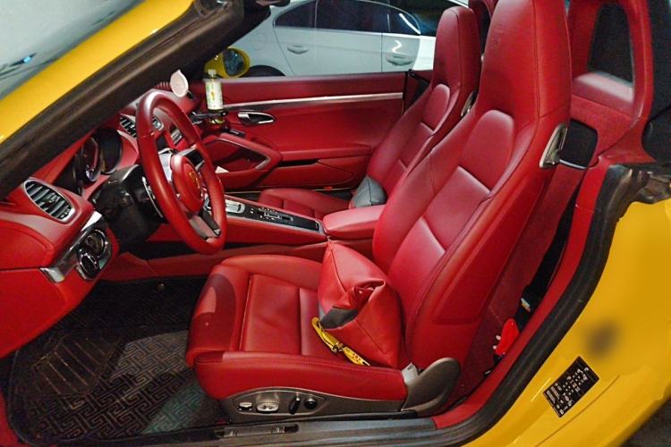 Used Porsche 718 2020 Boxster 2.0T Left Front Seat