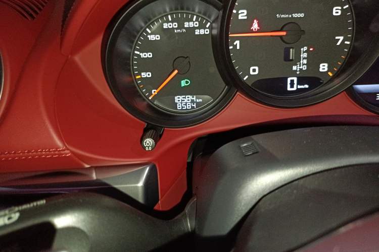 Used Porsche 718 2020 Boxster 2.0T Odometer Close Up