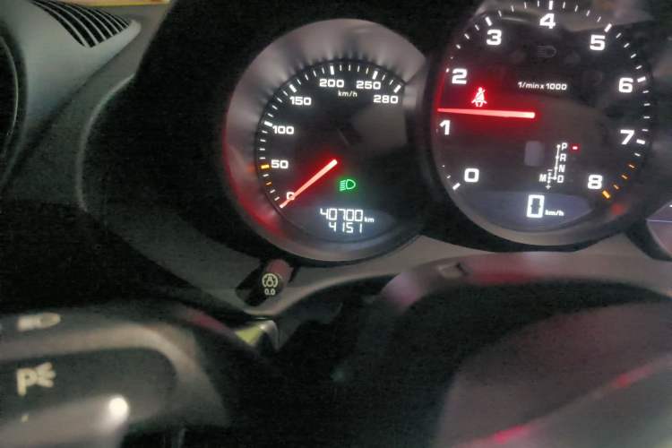Used Porsche 718 2020 Cayman 2.0T Odometer Close Up