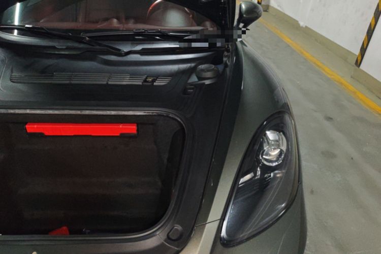 Used Porsche 718  Engine Bay Left