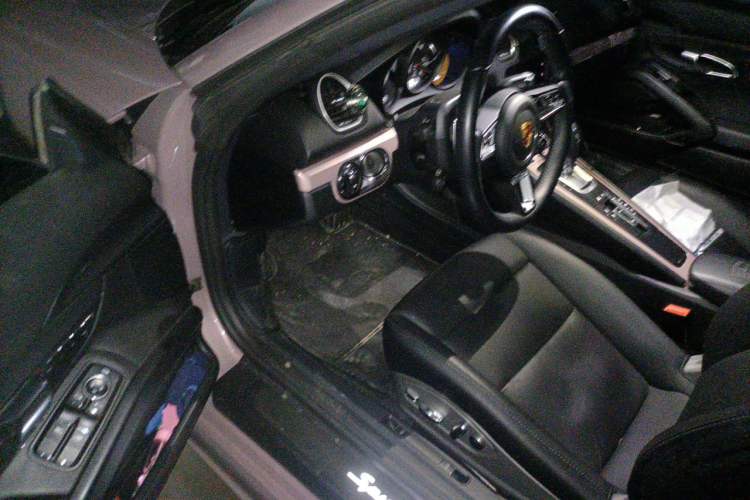 Used Porsche 718 2021 Spyder 2.0T Driver Seat