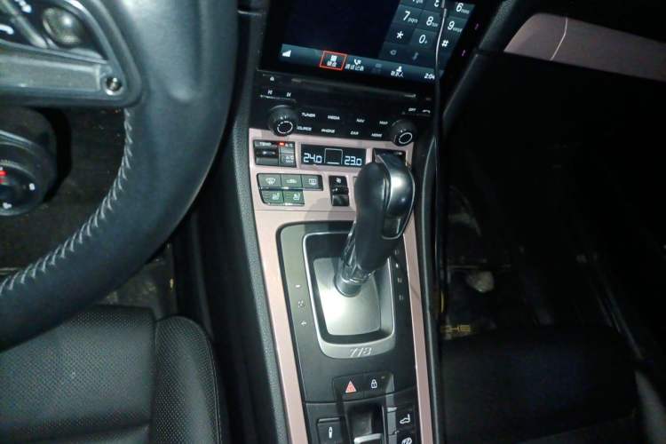 Used Porsche 718 2021 Spyder 2.0T Gear Lever