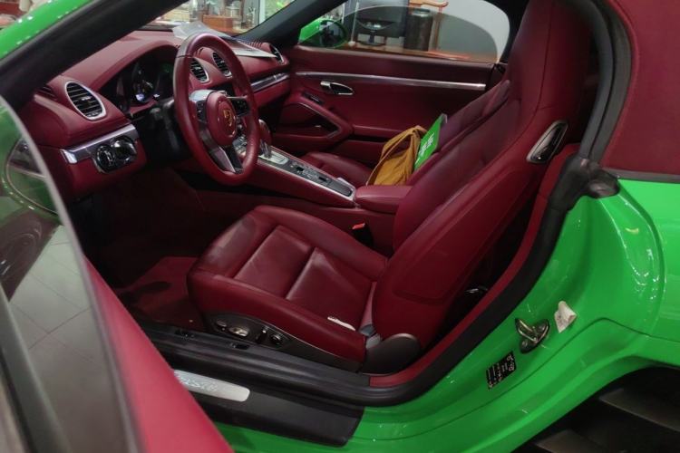 Used Porsche 718 2021 Spyder 2.0T Left Front Seat