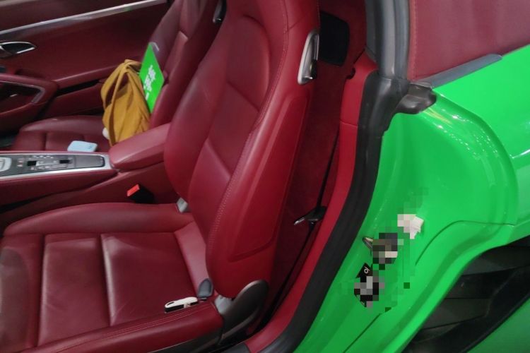 Used Porsche 718 2021 Spyder 2.0T Left Rear Seat