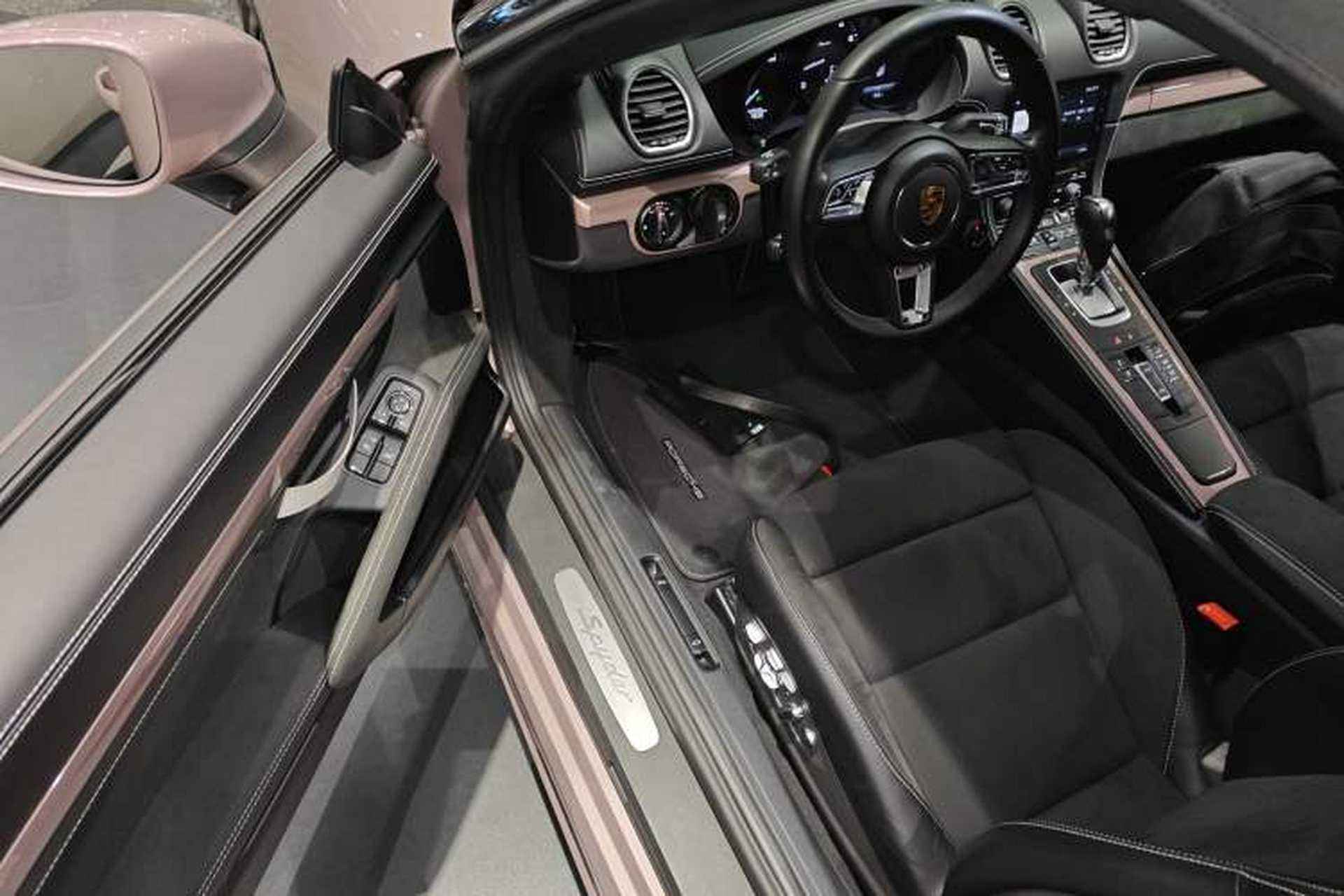 Used Porsche 718 2021 Spyder 2.0T Driver Seat