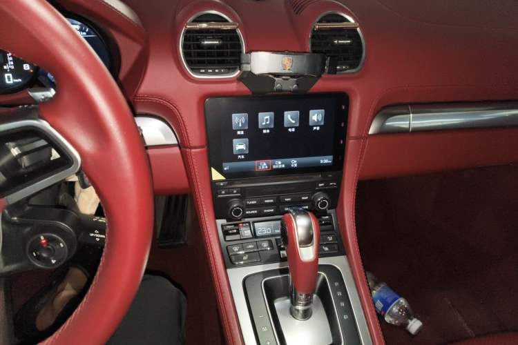 Used Porsche 718 2021 Spyder 2.0T Audio And AC Panel