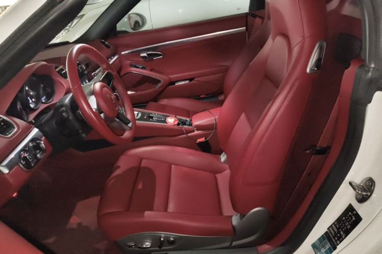 Used Porsche 718 2021 Spyder 2.0T Left Front Seat