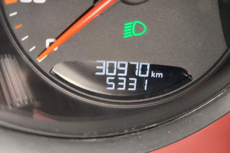 Used Porsche 718 2021 Spyder 2.0T Odometer Close Up