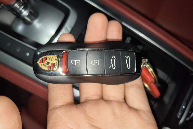 Used Porsche 718 2021 Spyder 2.0T Vehicle Key