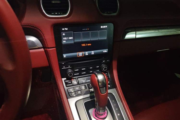 Used Porsche 718 2022 Boxster 2.0T Audio And AC Panel
