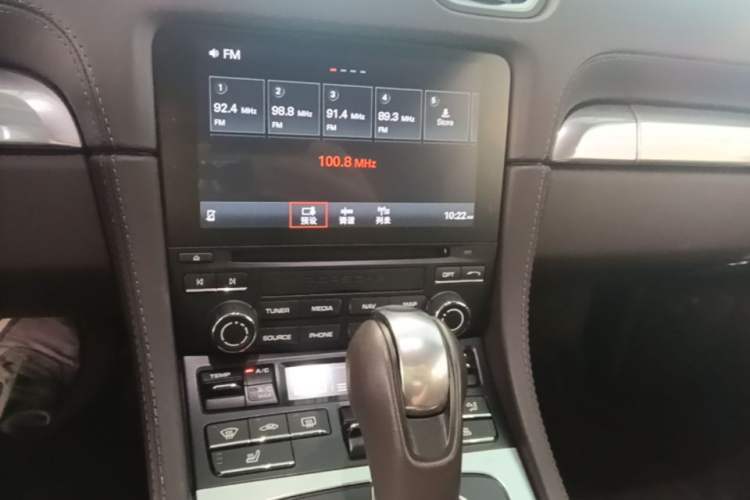 Used Porsche 718 2022 Cayman 2.0T Audio And AC Panel