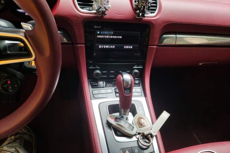 Used Porsche 718 2022 Cayman 2.0T Audio And AC Panel