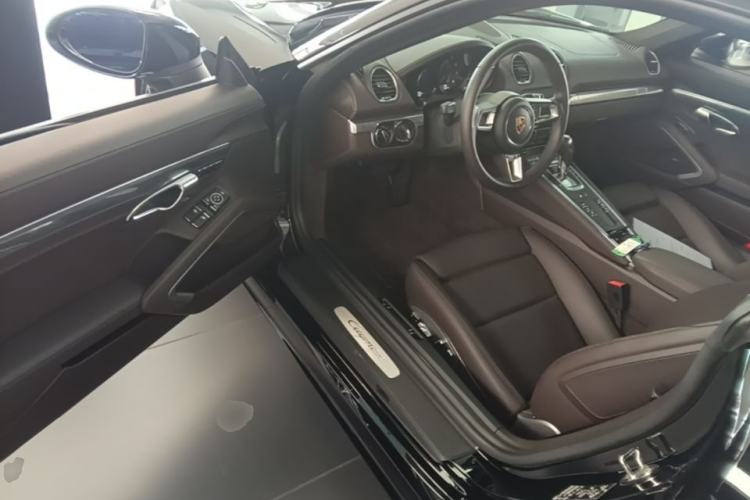 Used Porsche 718 2022 Cayman 2.0T Driver Seat